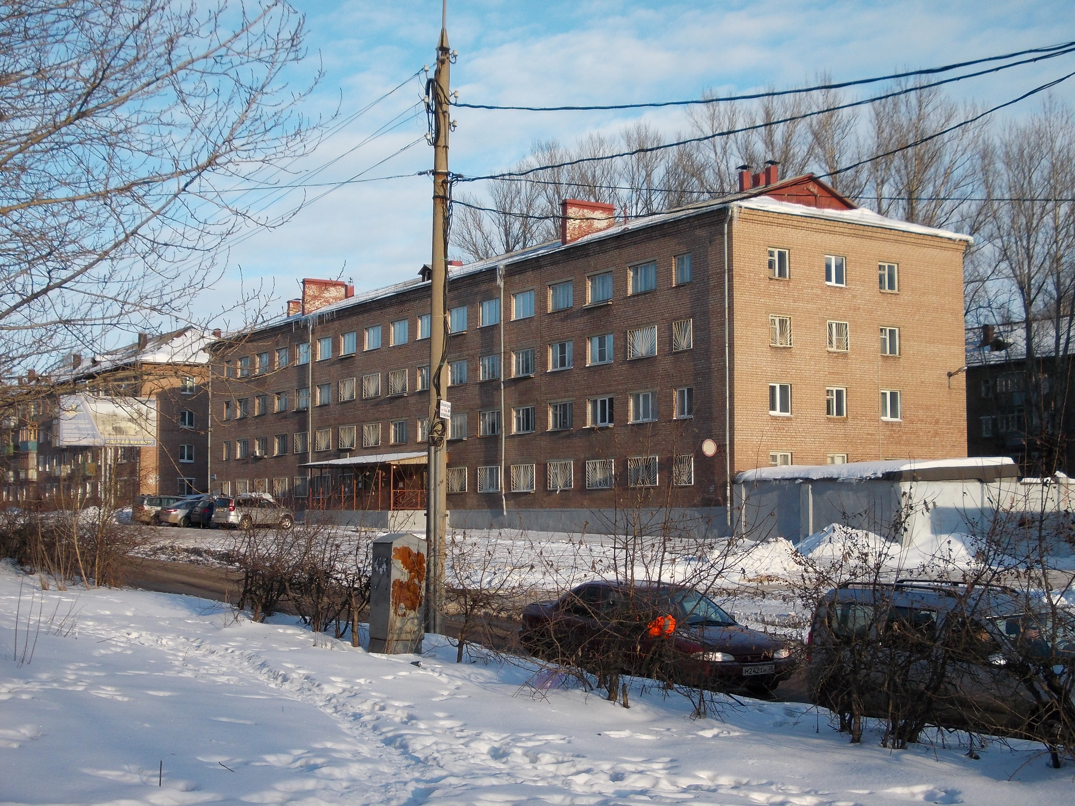 A military recruitment office in Yaroslavl, Russia, used as a file photo. The article reports a Cumilla family's account of a man joining the Russian army.