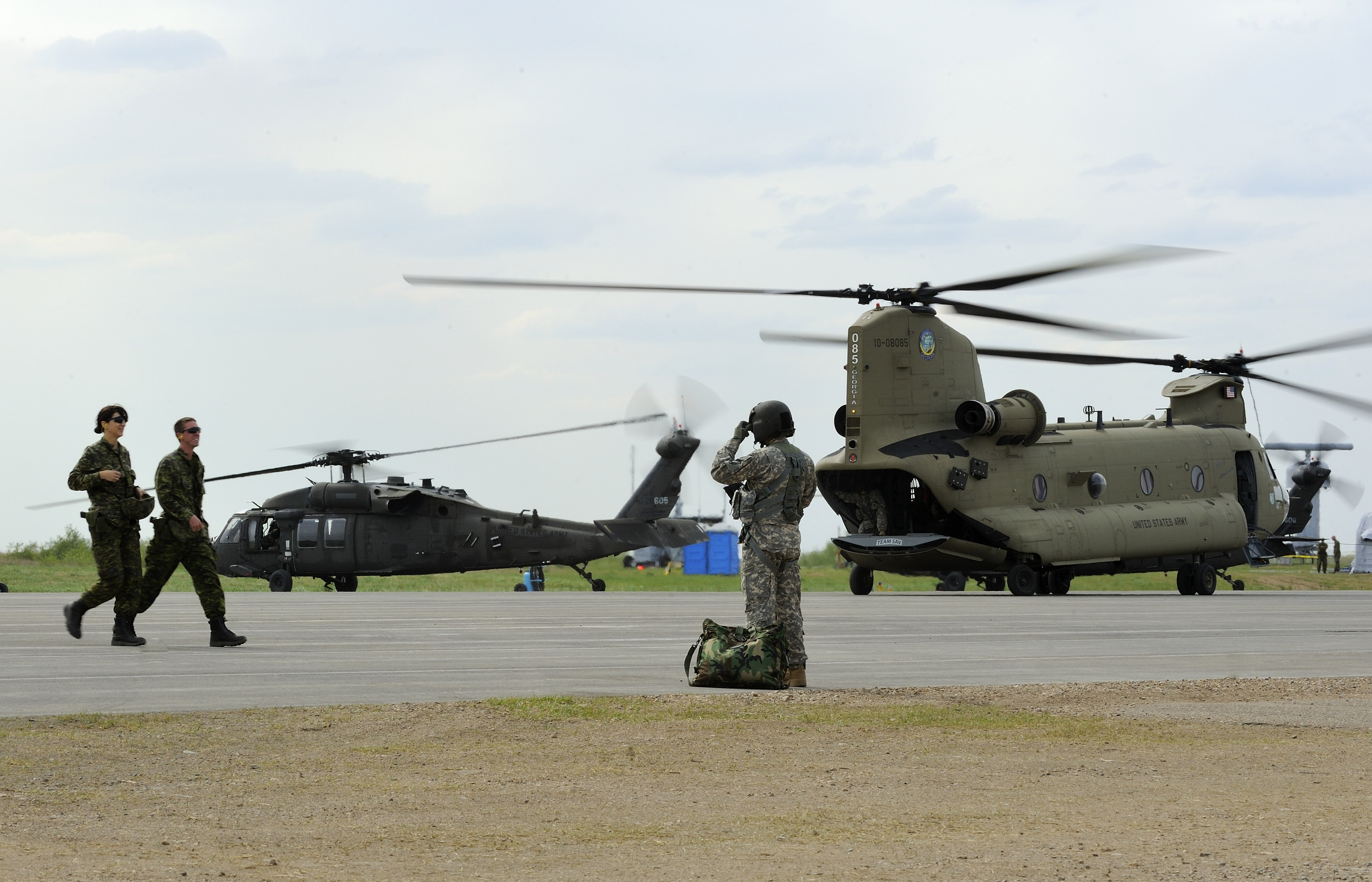File photo: members of the Georgia National Guard and Canadian Armed Forces train together at Canadian Forces Base Wainwright in Alberta, where a major fire broke out on Saturday night. Photo: Georgia National Guard / Maj. Will Cox, CC BY 2.0