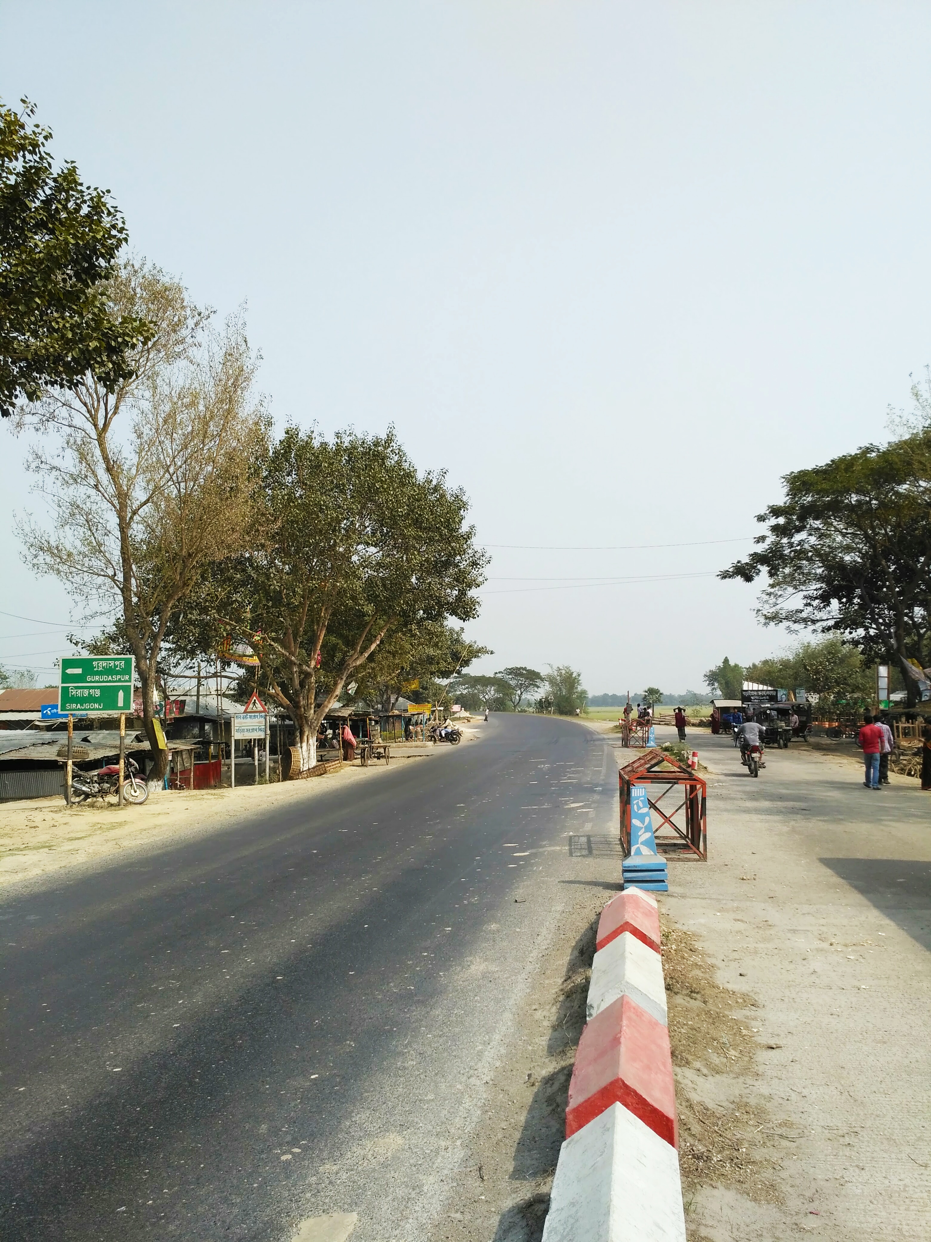 File photo: the Dhaka-Rajshahi highway near Baraigram in Natore, where a bus and a truck collided head-on on 20 October 2026. The photo shows the highway in 2016, not the crash scene.